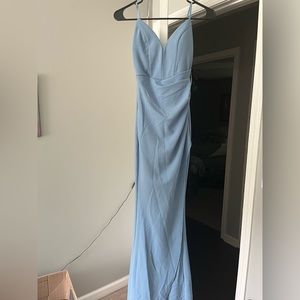 Prom dress, only has been worn once inside never worn out of house